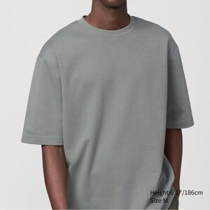 Uniqlo AIRism Cotton Oversized T-Shirt with Half-Sleeve